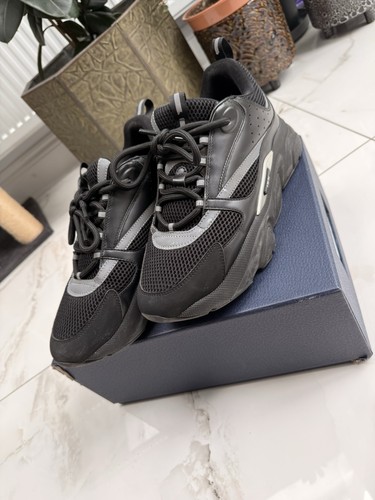 B22 triple black size uk - triple,