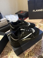 Dior B22 Men's Black/White
